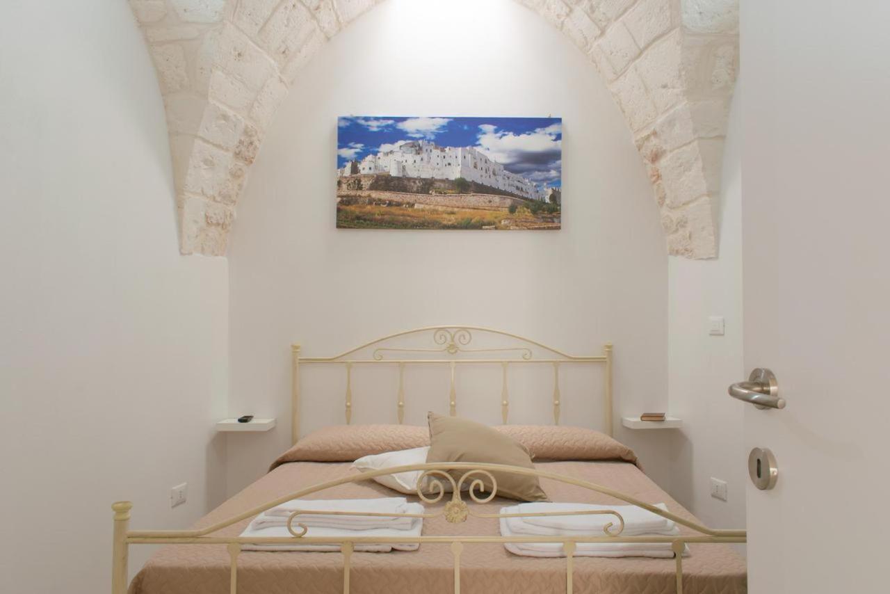 Amari'S Home Ostuni Buitenkant foto