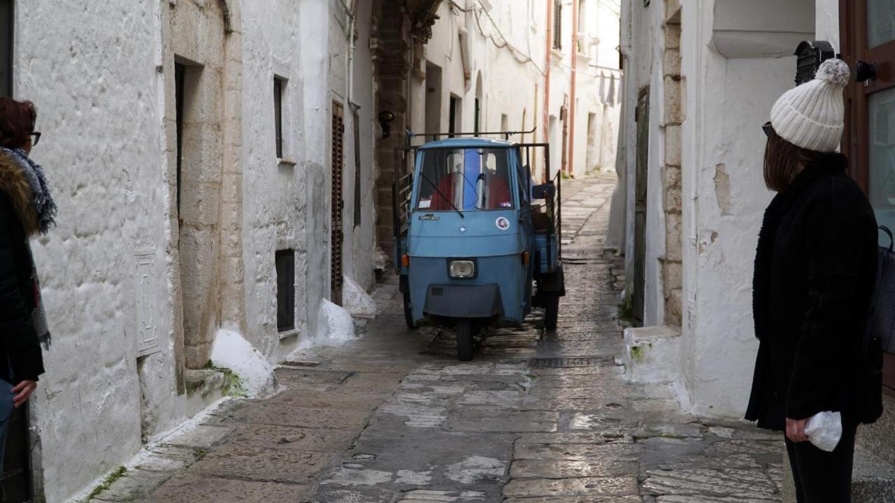 Amari'S Home Ostuni Buitenkant foto