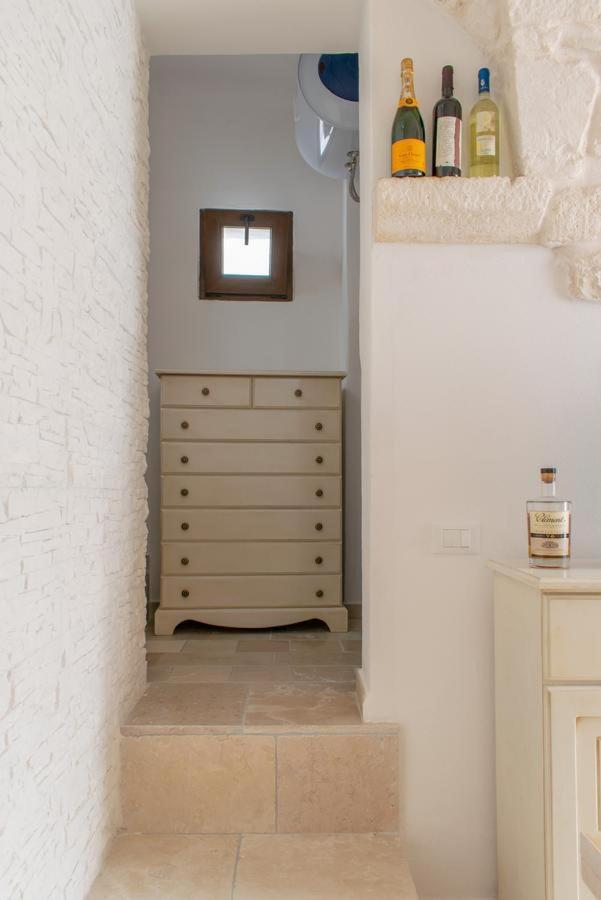 Amari'S Home Ostuni Buitenkant foto